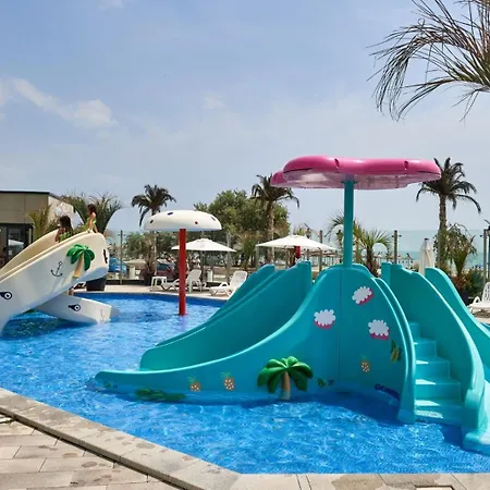 Red4you And Pool Apartamento Mamaia