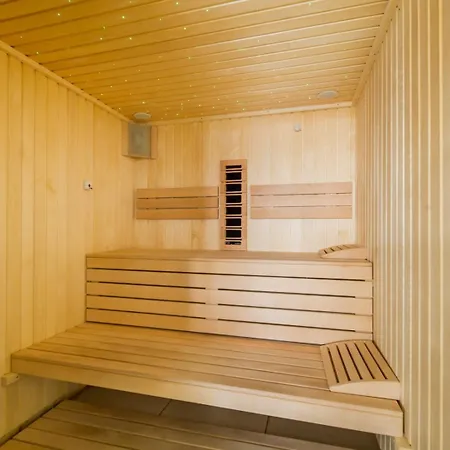 Red4you And Pool Mamaja